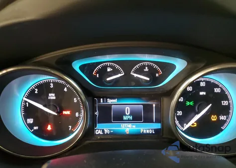 2018 Buick Envision Essence z USA, uszkodzony, nr VIN LRBFX2SA3JD084301